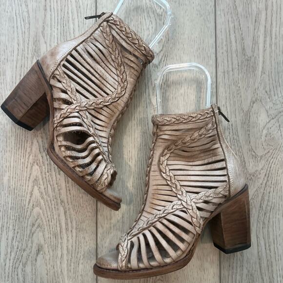 Freebird Bela Leather Heels Taupe Size 6 - Picture 7 of 10